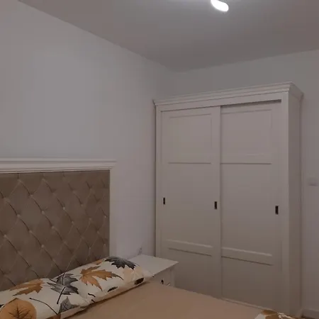 Apartment Arijela 2 *